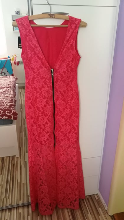 Spoločenské šaty, 36