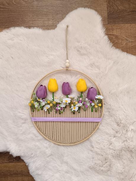 Kvetinová fialovo-žltá dekorácia, 