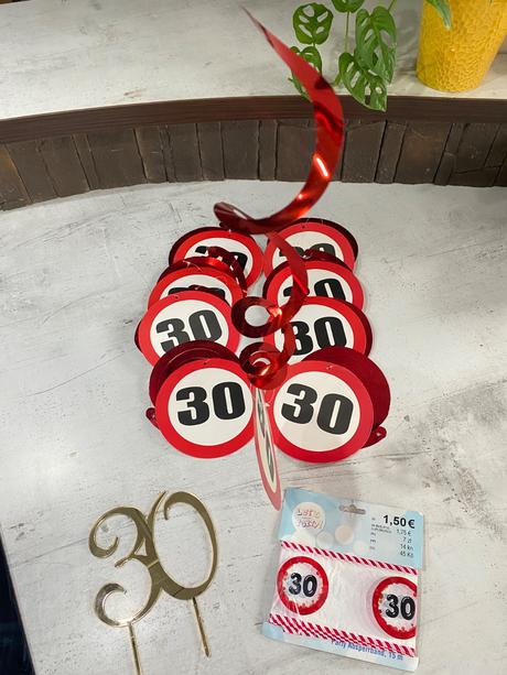 Party doplnky 30,