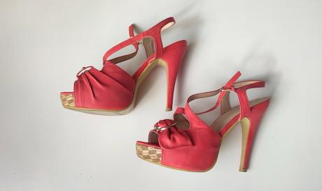 Sandále s poštou, 37