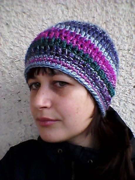 Netradične sfarbená čiapočka,