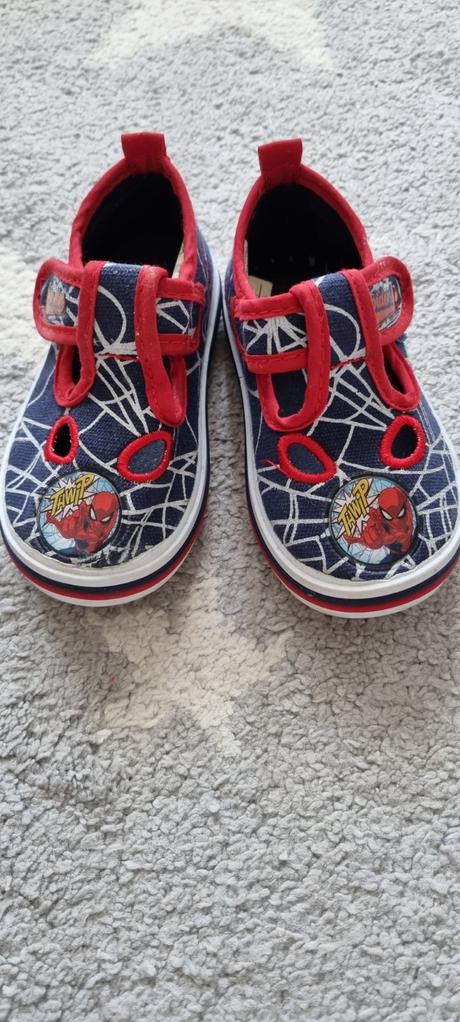 Papučky v.21, marvel,21