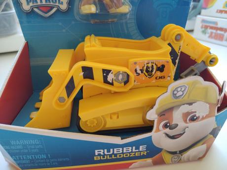 Buldozér s figúrkou rubbla, 