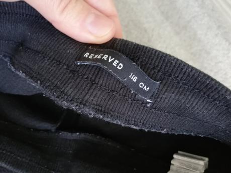 Čierne teplaky, reserved,116