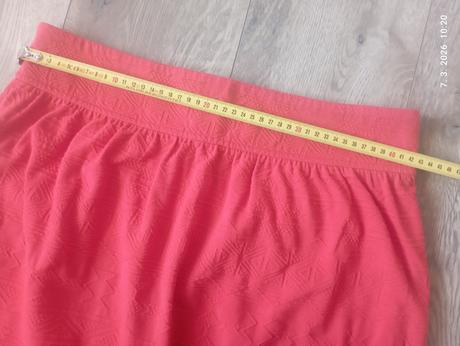 Teplejšia sukňa (už s poštovným), l