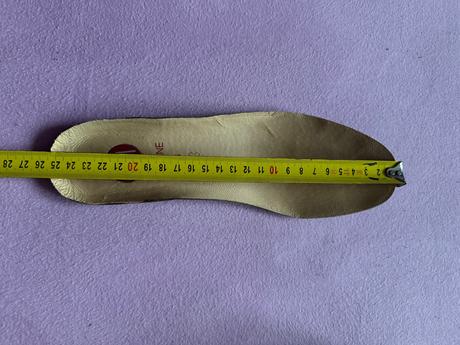 Slušné topánky, 38