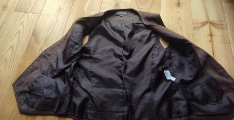 Vestička na gombíky, 36