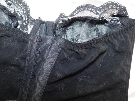 Kvalitny čipkovany korzetovy top, 70c