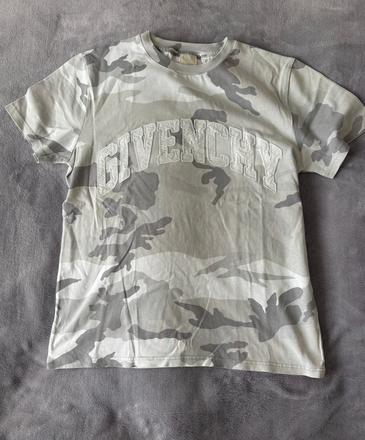 Maskáčové tričko givenchy, 152