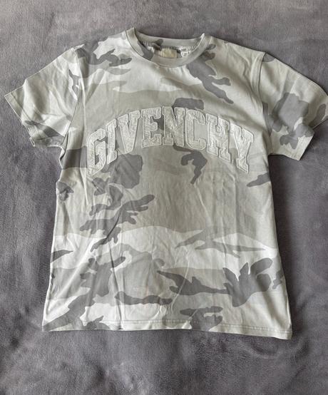 Maskáčové tričko givenchy, 152