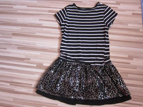 Šaty s hello kitty, 122