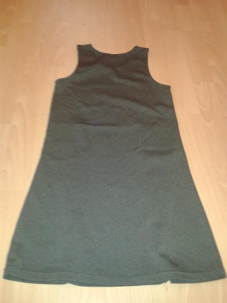 Sive satky so srdieckom, tu,128