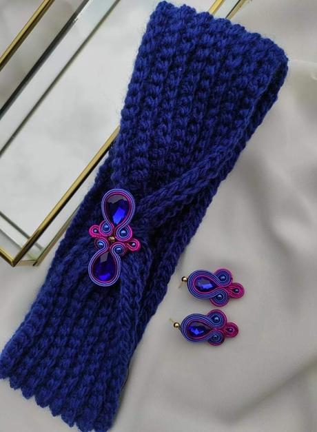 Čelenka a náušnice, 