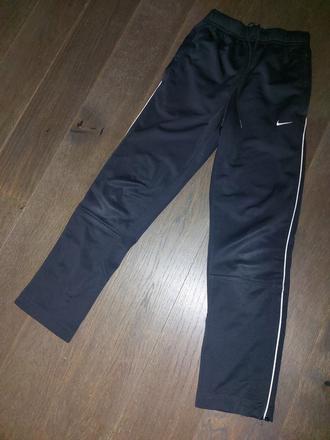 Sportove teplaky nike original na 8-10r, adidas,140