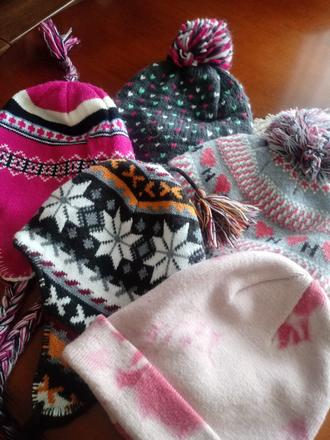 Pekné zimné čiapky, 116