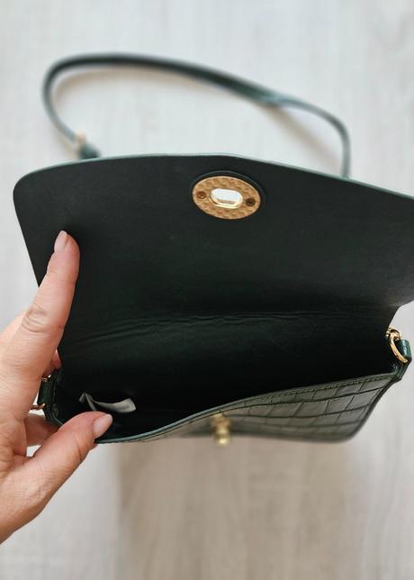 Pekná zelená kabelka, 