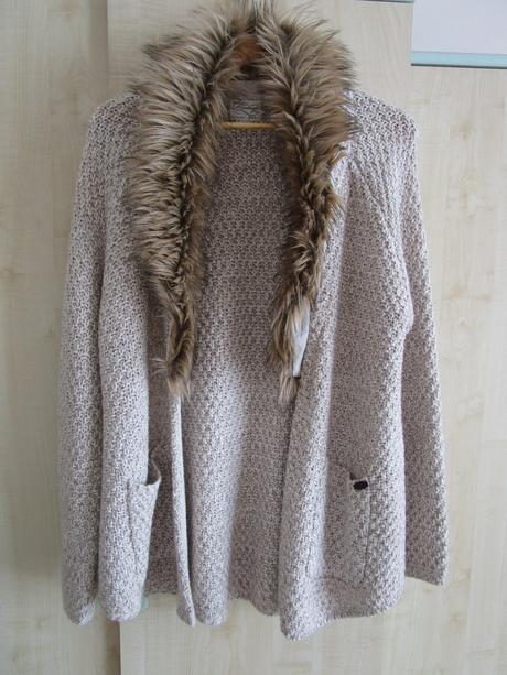 Sveter s kožušinkou, 40