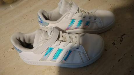 Biele kožené našuchovacie botasky zn. adidas č. 31, adidas,31