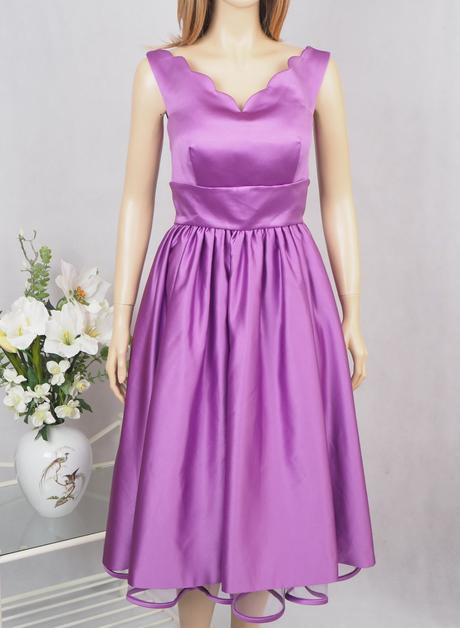 Kvalitné spoločenské šaty, s