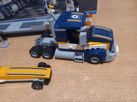 Lego city 60151 ťahač a formula, 