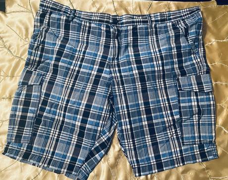 Kárované šortky, c&a,46