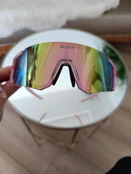 Športové slnečné okuliare, 