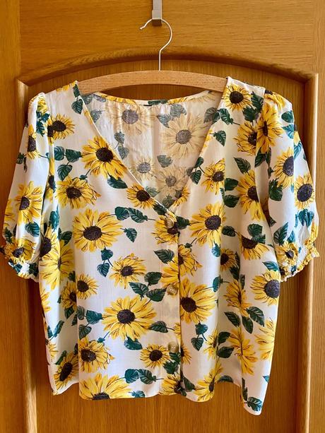 Kratšia letná blúzka zn.h&m č.l, h&m,l