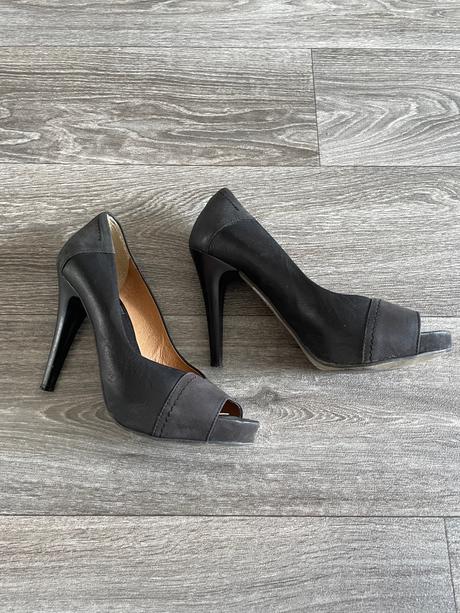 Pravé kožené čierne lodičky, 37