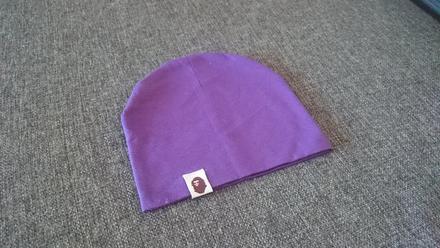 Obľúbená fialová prechodná čiapočka, 80