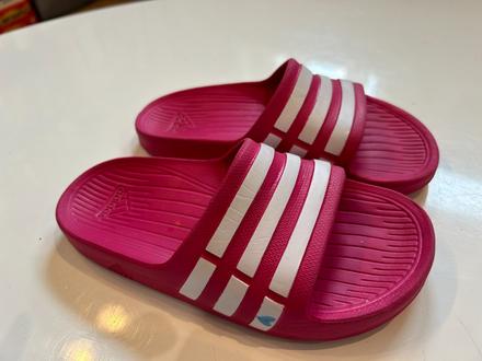 Šľapky zn.adidas (veľ.k11,5-29/30), adidas,30