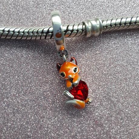 Prívesok líška so srdiečkom, 