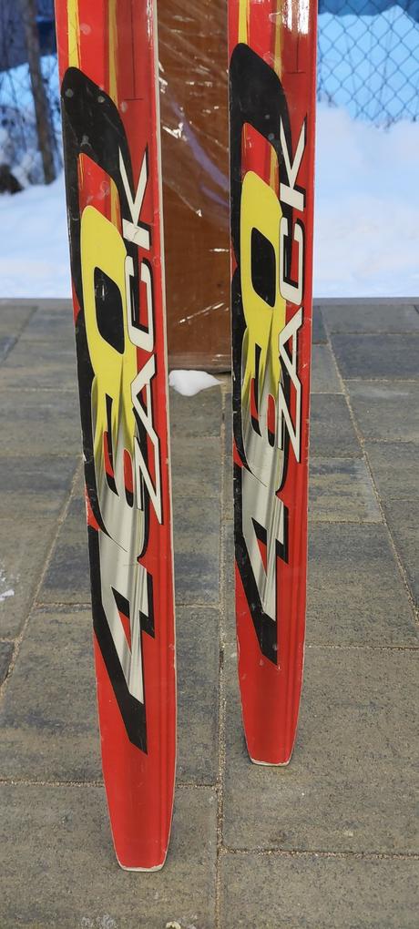 Predám detské bežky slegar 460 zack 160 cm + topán, 