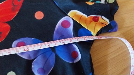 Cierny top/tricko s motylmi v. m/l, m