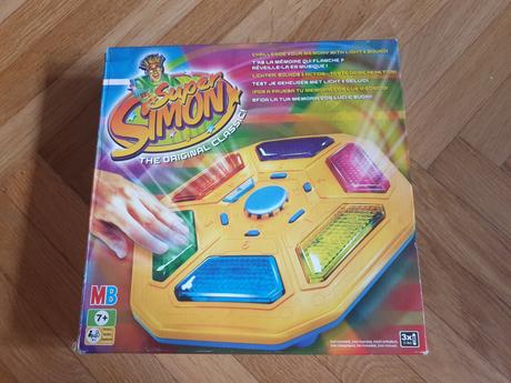 Super simon elektronicka hudobna hracka, 