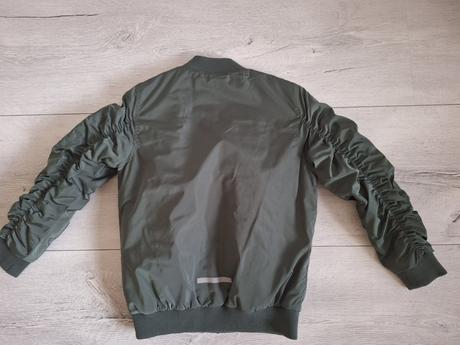 Jesenná bunda top stav, f&f,152