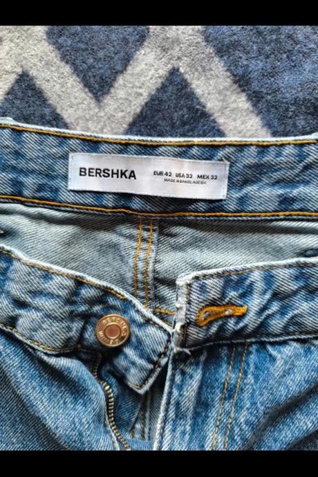Moderné široké rifle, bershka,42