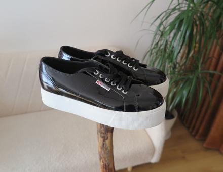 Dámske kožené tenisky superga na platforme v laku, 40