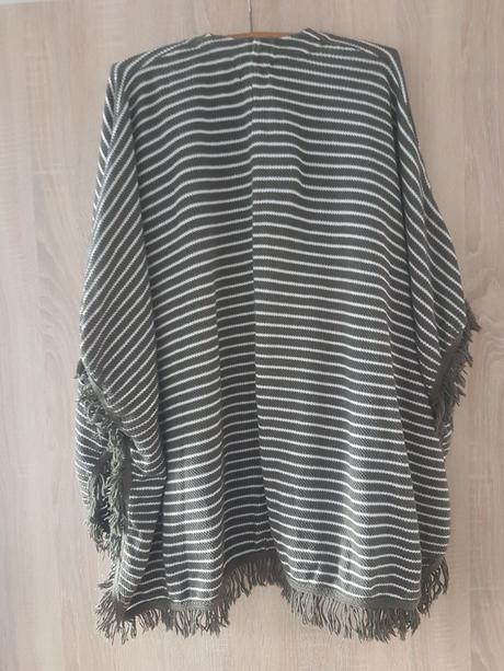 Vesta/prehoz/kardigán/pončo, mango