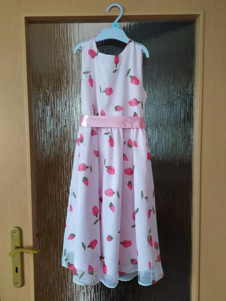 Šaty 128 s poštou, 128