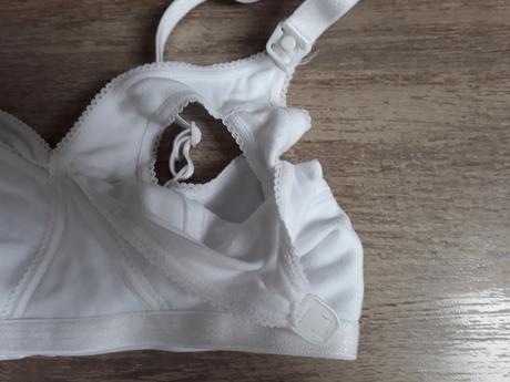 Podprsenka na kojenie iba vyskúšaná, 75,c