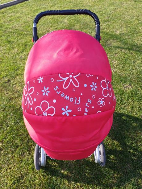 Kočík pre bábiky, 