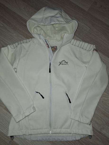 Softshelova prechodná vetrovka, 146