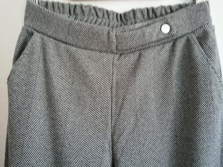 Nové pekné pohodlné nohavice, 38