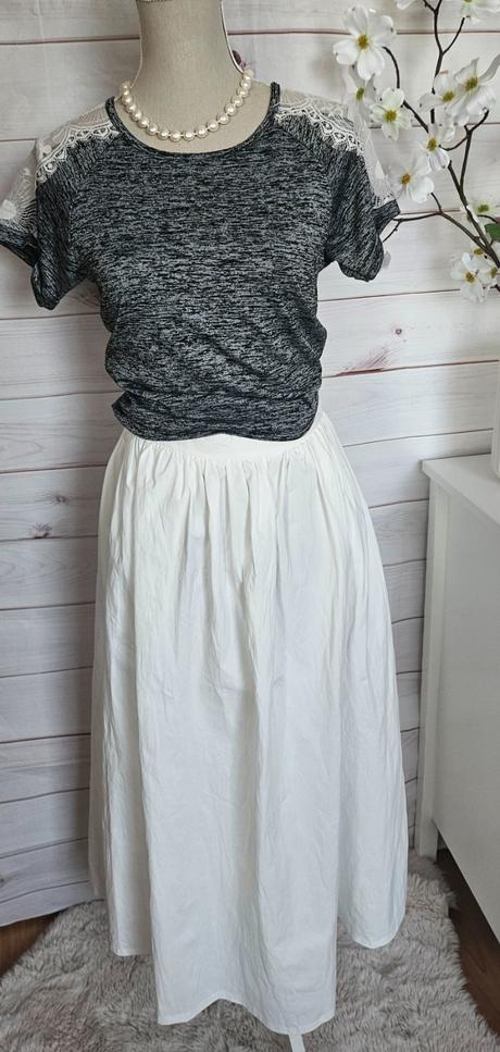 Pekné tričko s krajkou, s