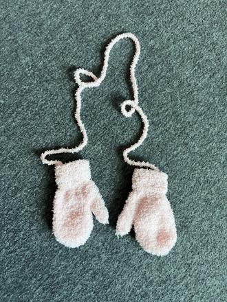 Palčaky rukavičky na šnúrke, 86