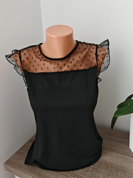 Krásny elastický top tričko sadne na s aj m, m