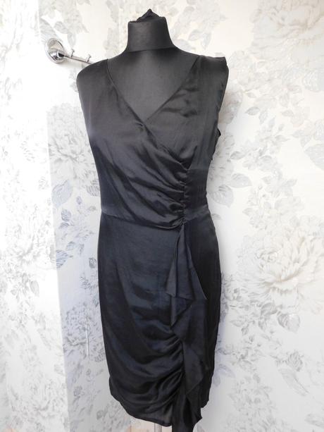 Luxusne velmi pekne šaty na slavnost, 40