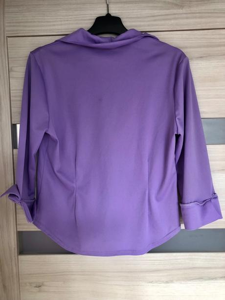 Fialová blúzka, 34