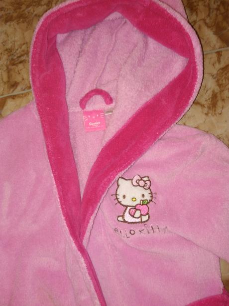 Ružový župan, sanrio,122