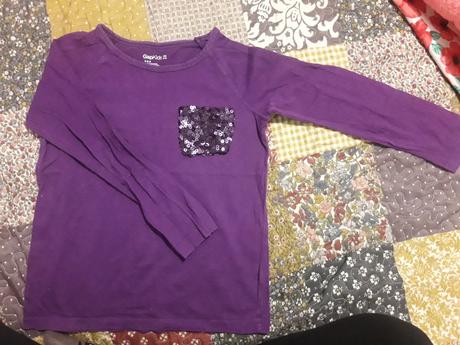 Fialové tričko s flitrami, gap,110